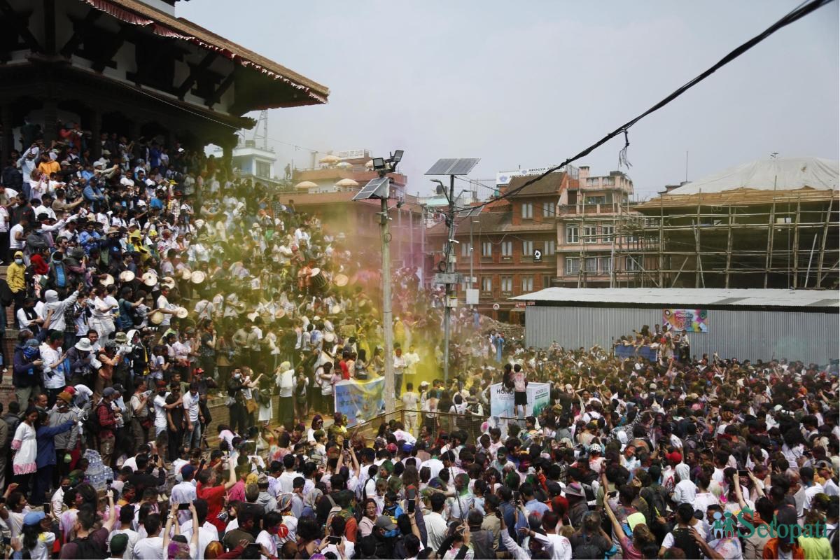 basantapur holi (4)-ink.jpeg